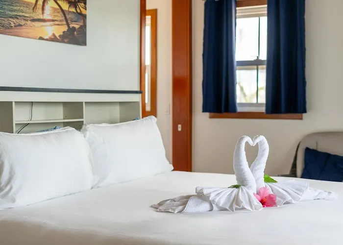Sunset Summit Retreat And Mistico Club And Boat Shuttle Villa